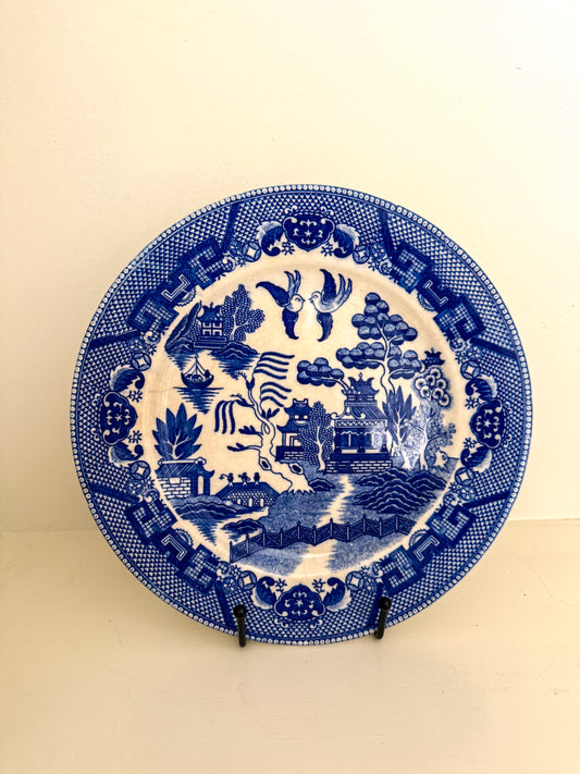 Set of 5 Blue Willow Plates