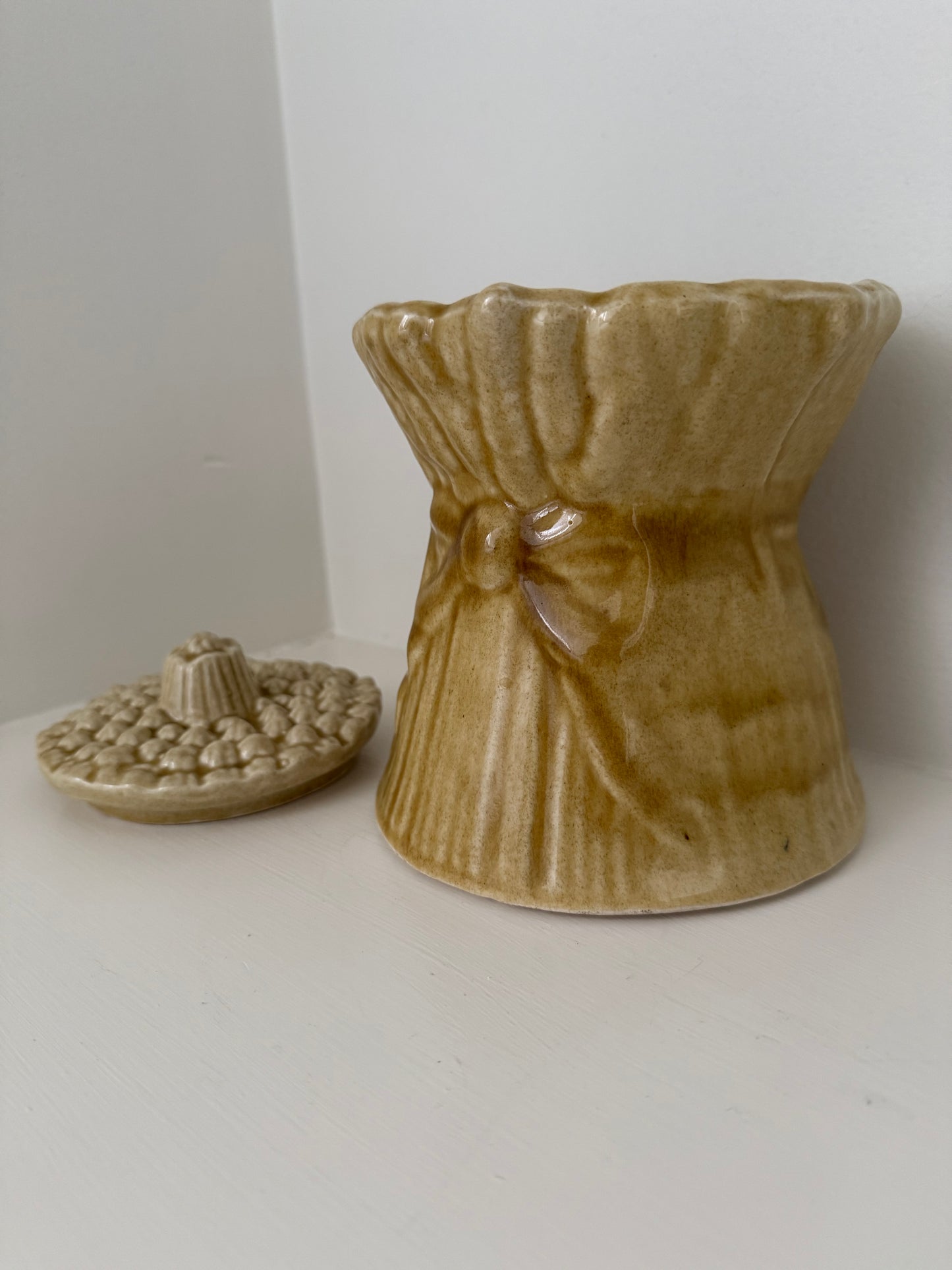 Bundle of Wheat Cookie Jar
