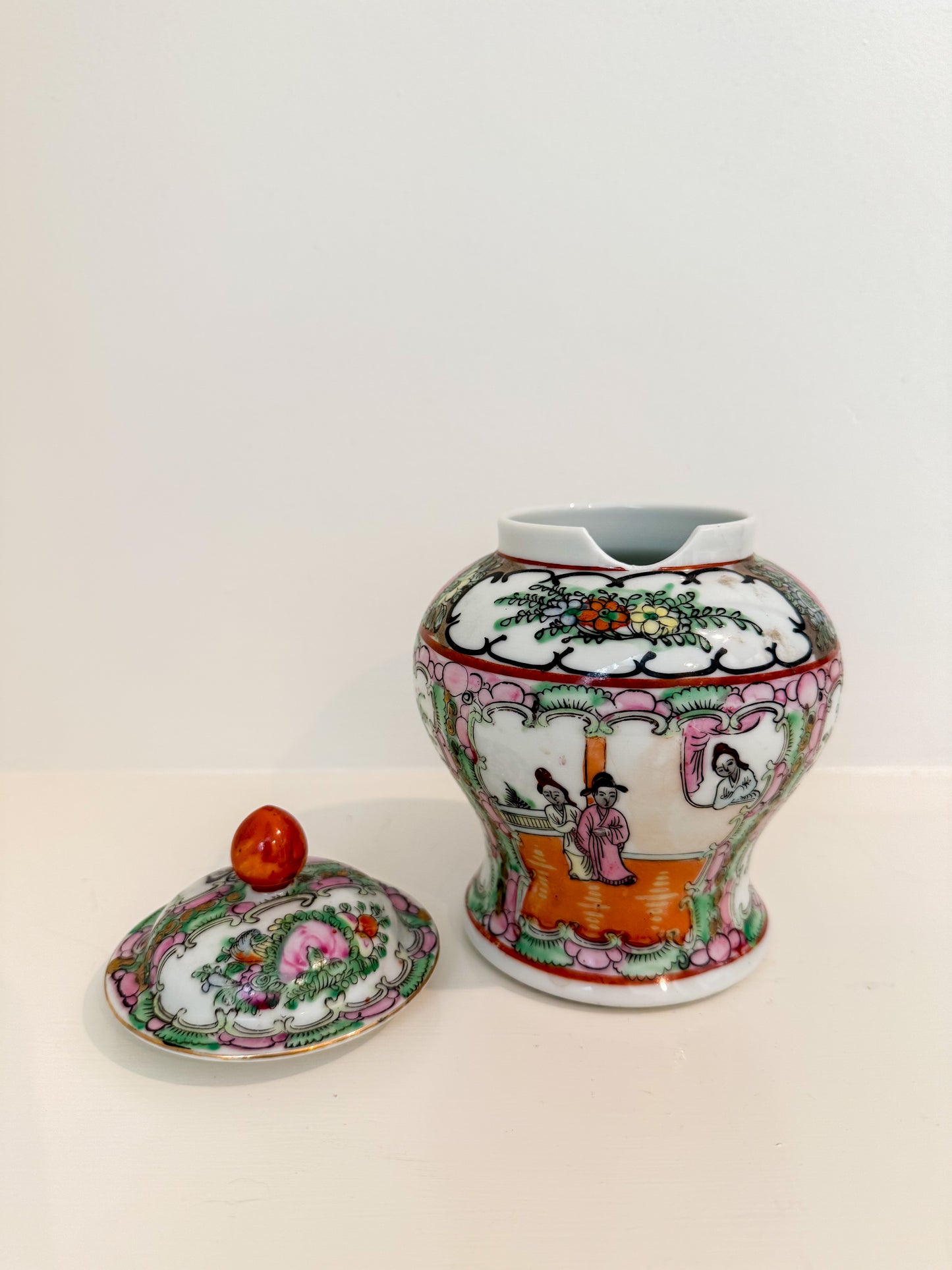 Small Famille Rose Ginger Jar