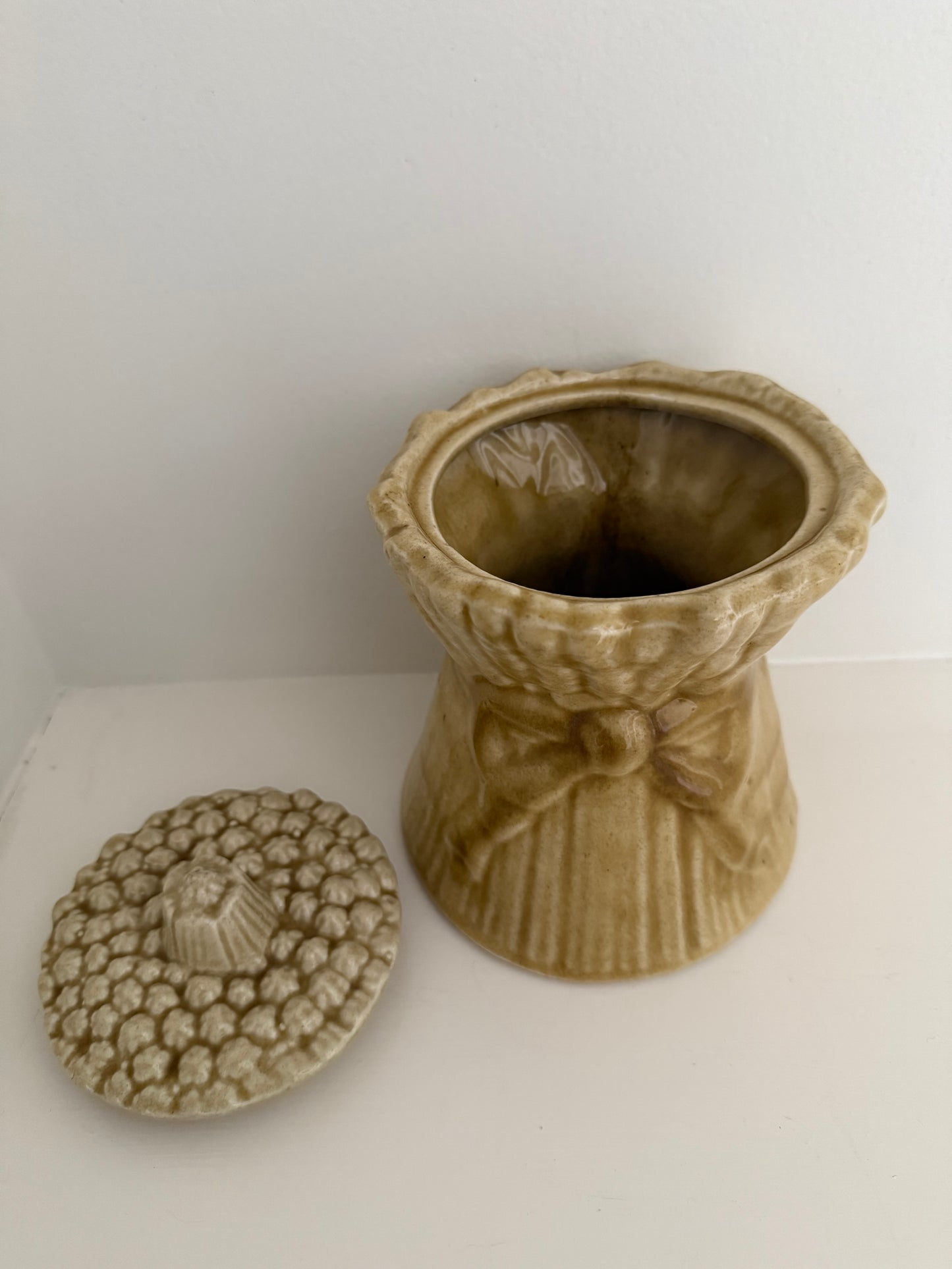Bundle of Wheat Cookie Jar